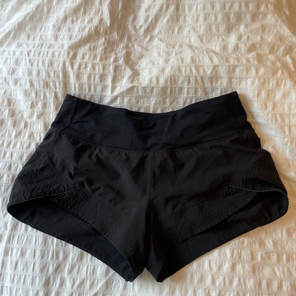 Lululemon black speed up short